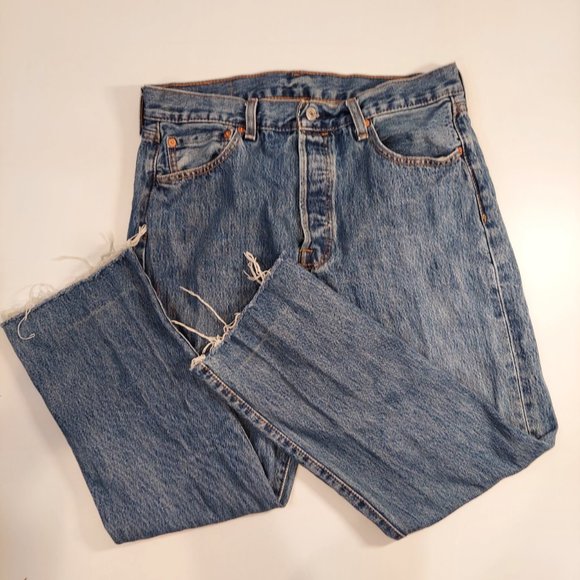 Levi's Men 34x27 501 Button Fly Jeans Straight Leg - Picture 2 of 11